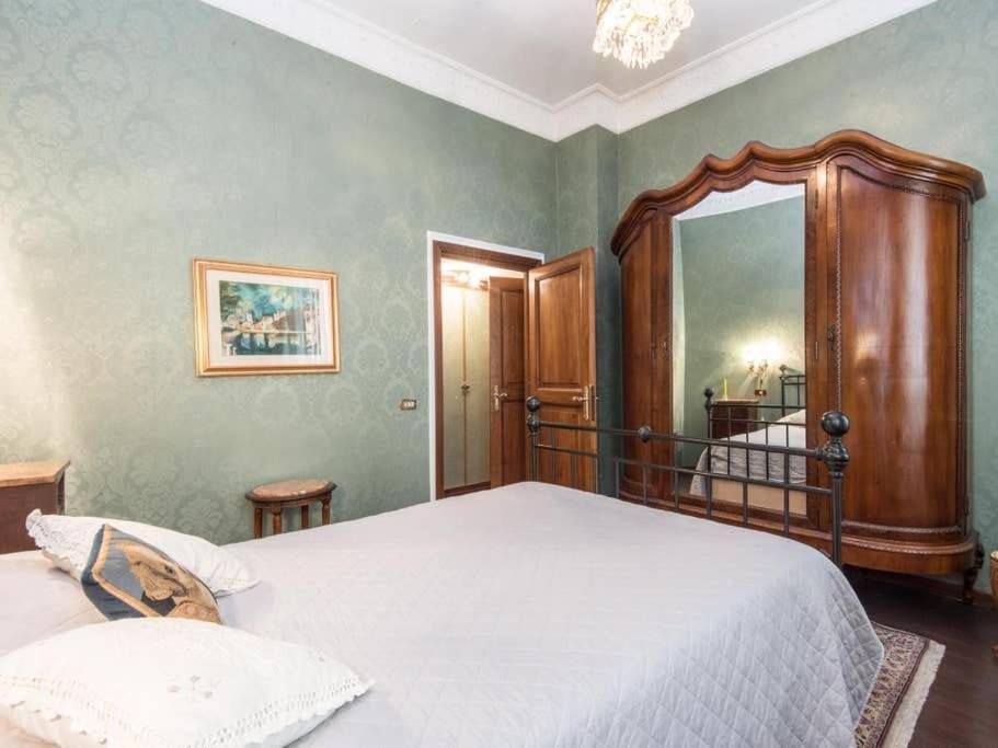 Luxury Spanish Steps Apartment *