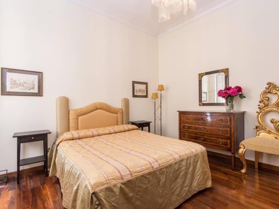 Luxury Spanish Steps Apartment